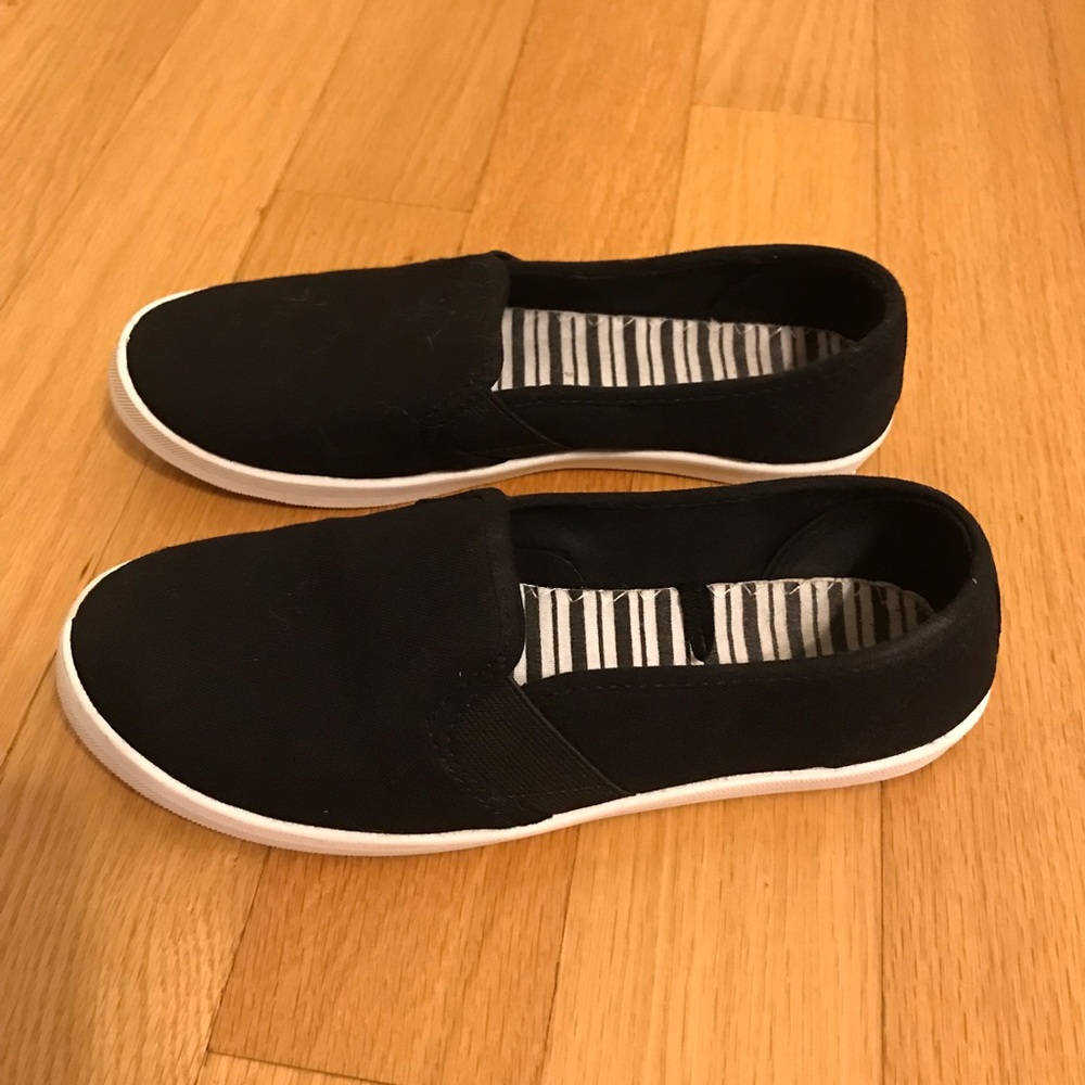 Black shoes